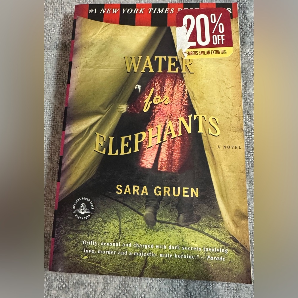 Water for Elephants by Sara Gruen Softcover Book